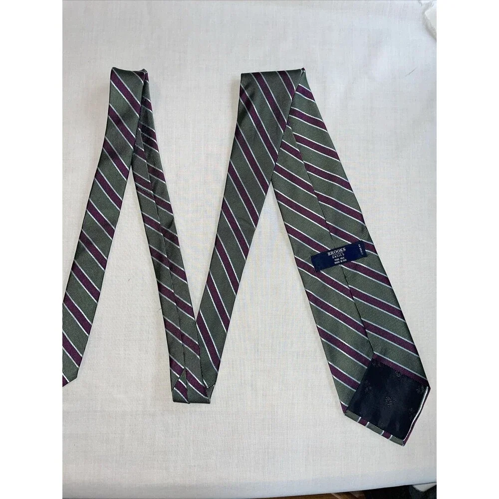 Brooks Basics Men’s Dress Tie Size 58” Green Purple Striped Silk Business Formal